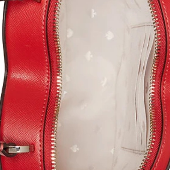 MAKE AN OFFER Kate spade heart love shack cherry crossbody shack - Picture 3 of 6